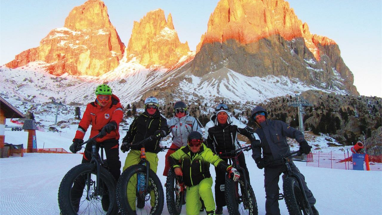 Foto: © Dolomites Val Gardena Event Fatbike Sunrise am Sellajoch